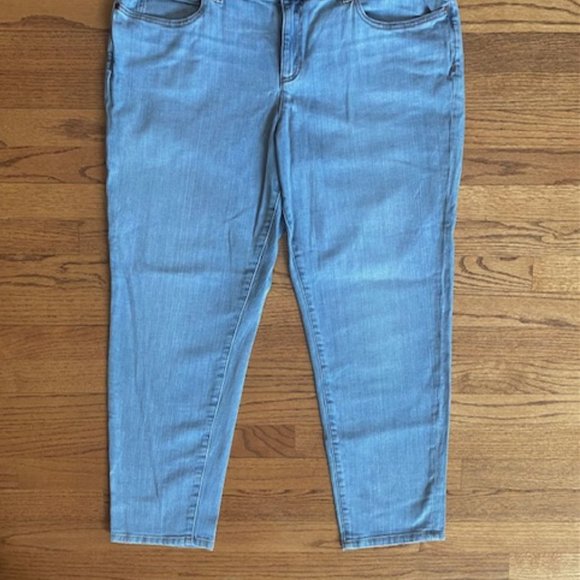 EILEEN FISHER: WOMENS FITTED, CROP JEANS-SIZE 16 - Picture 2 of 2